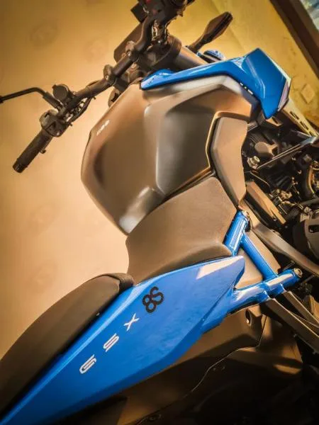 GSX8S A2