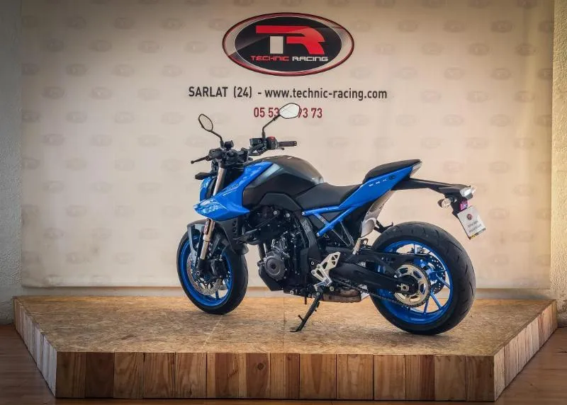 GSX8S A2
