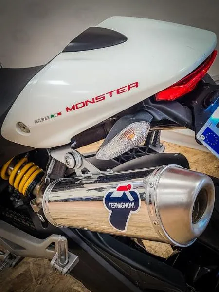 696 MONSTER