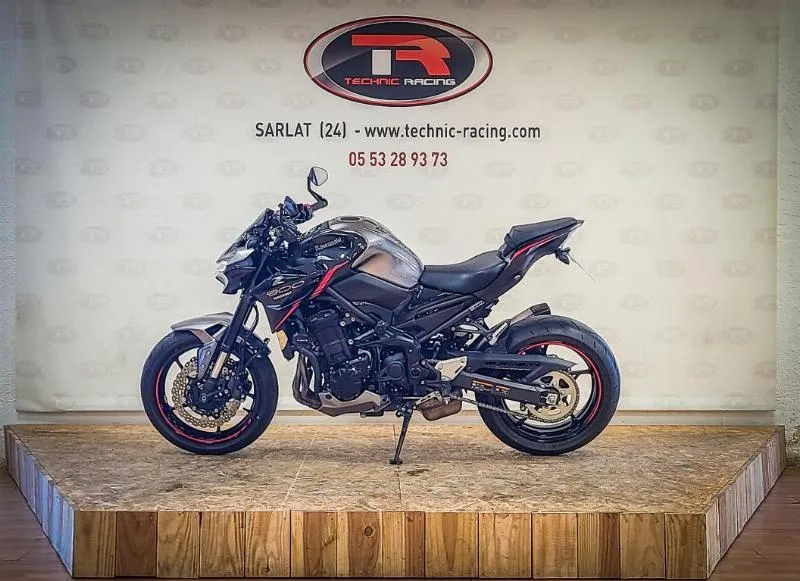 Z 900