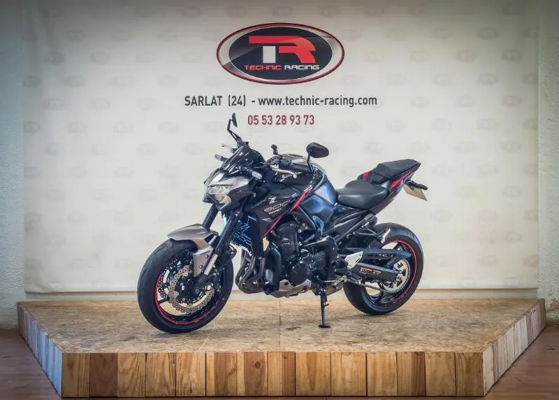 Z 900