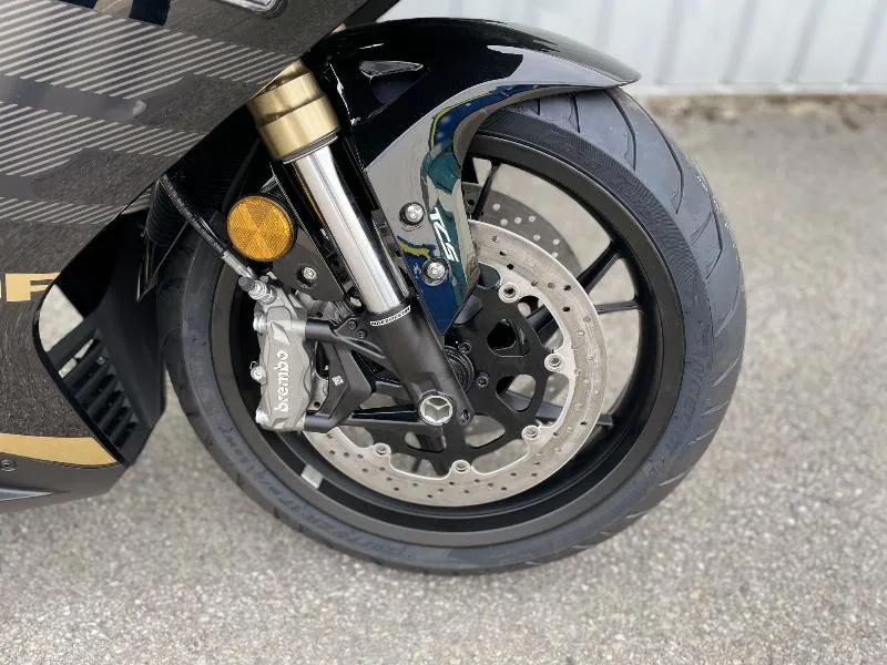 SRK 800 RR