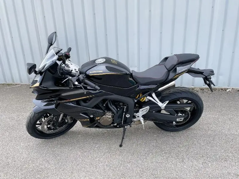 SRK 800 RR