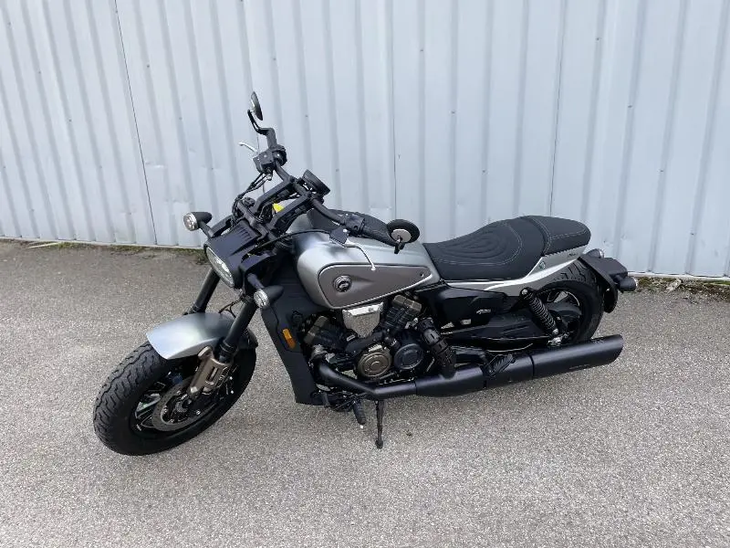 SRV 600