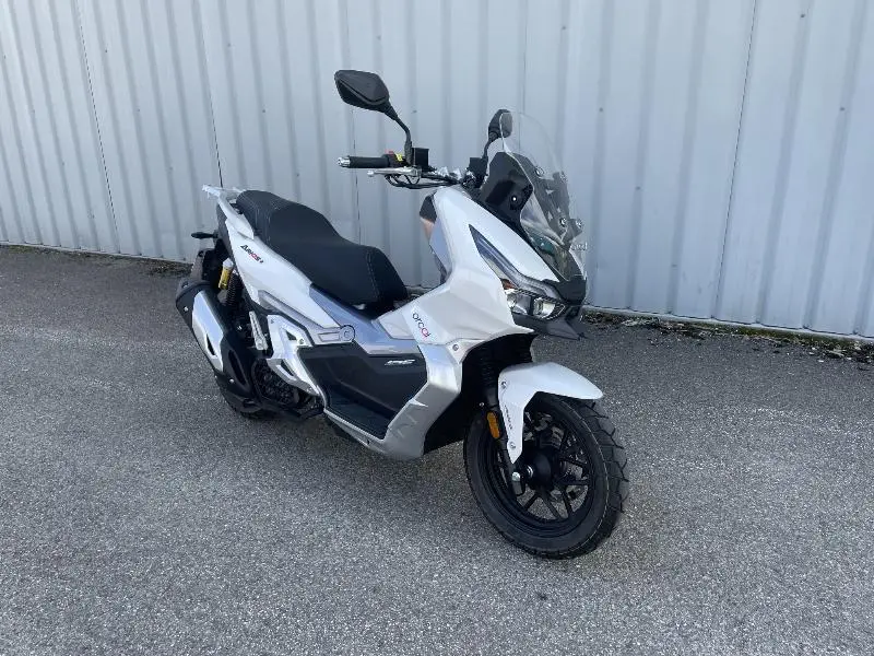 ARIOS  125
