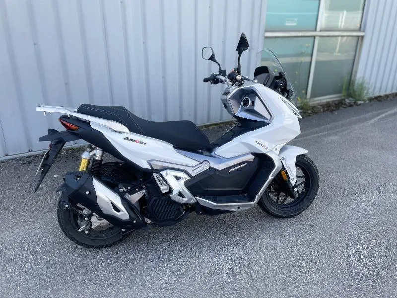 ARIOS  125