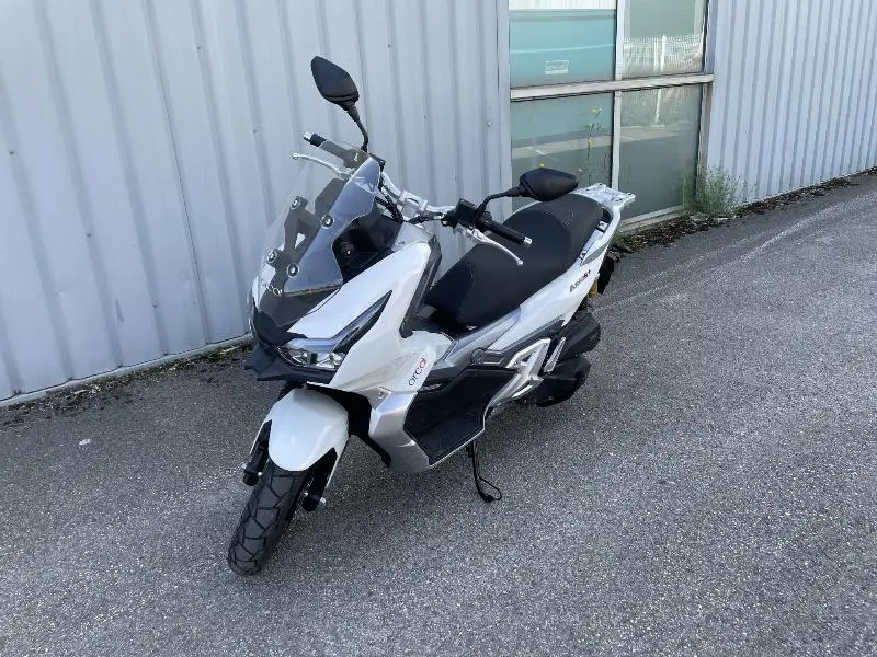 ARIOS  125