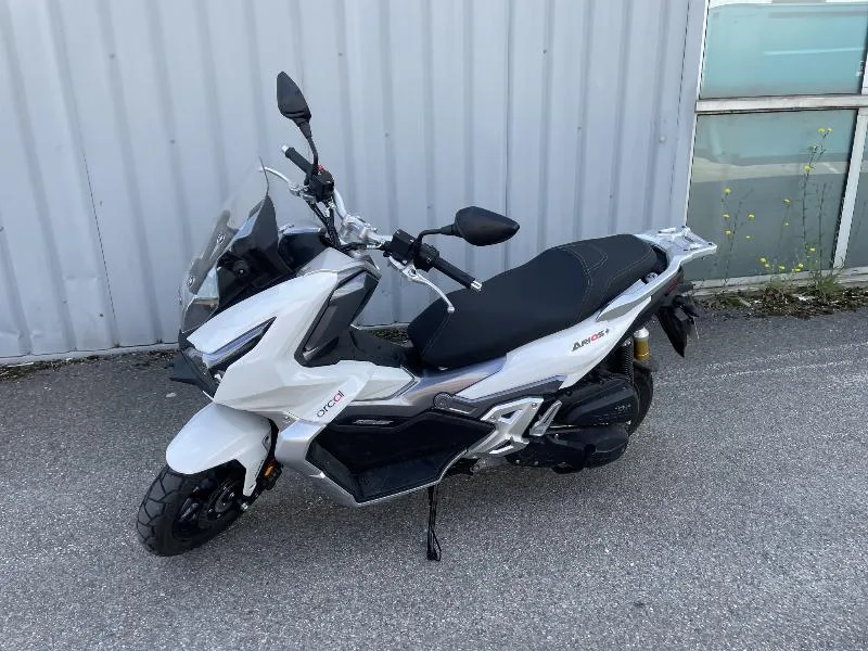 ARIOS  125