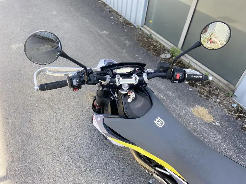 701 SUPERMOTO