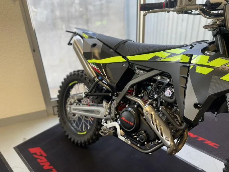 XEF 125 ENDURO