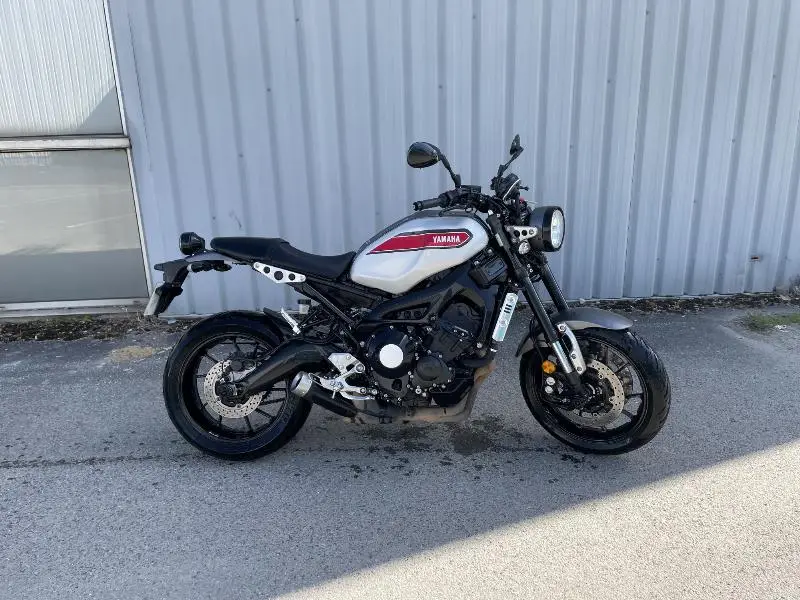 XSR 900