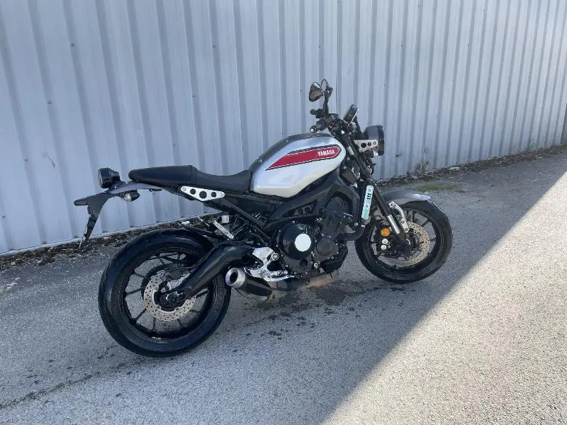 XSR 900