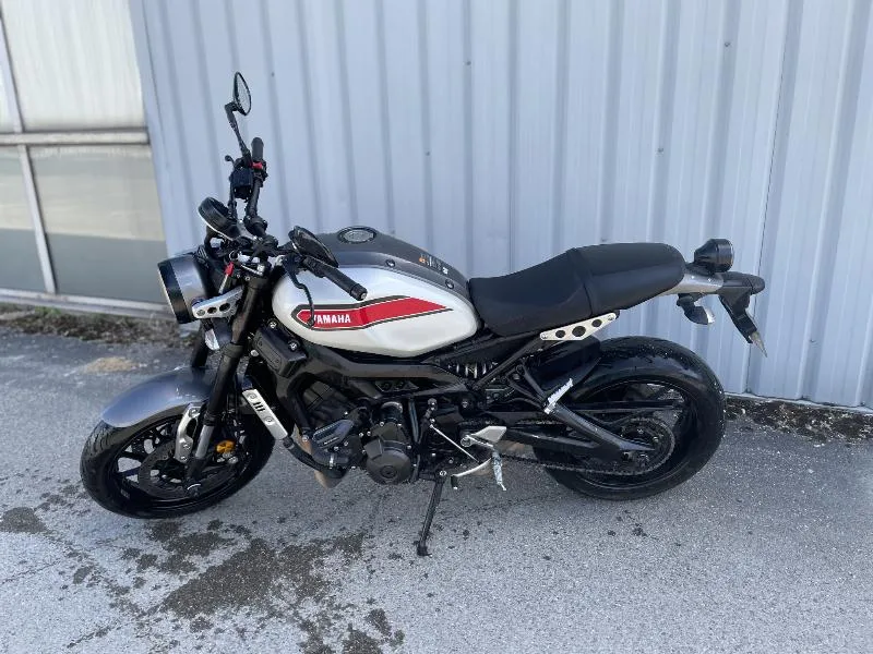 XSR 900