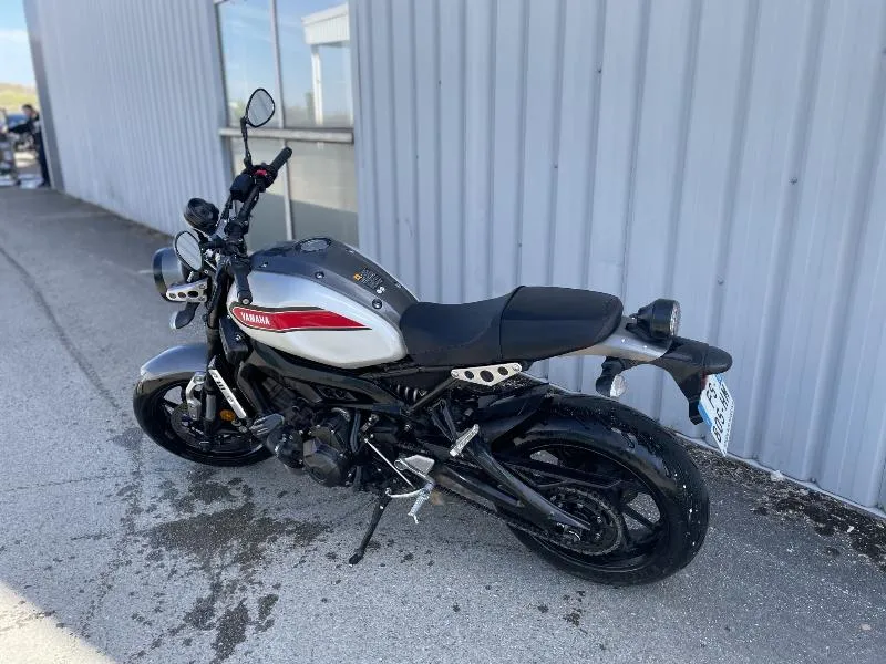 XSR 900