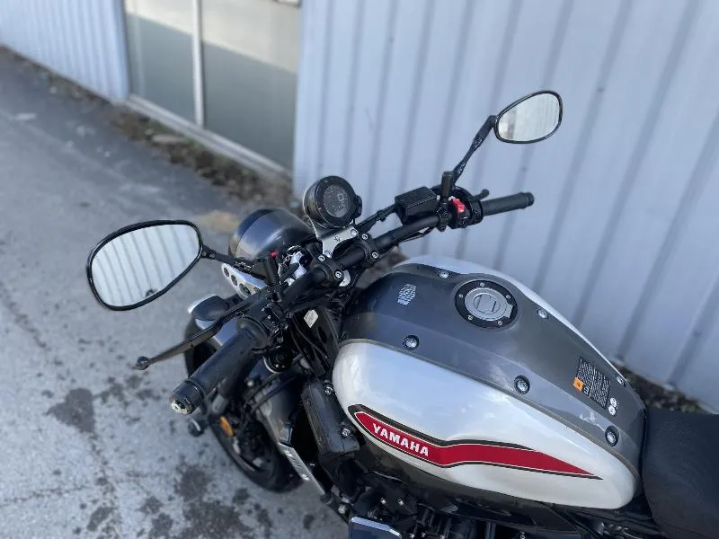 XSR 900
