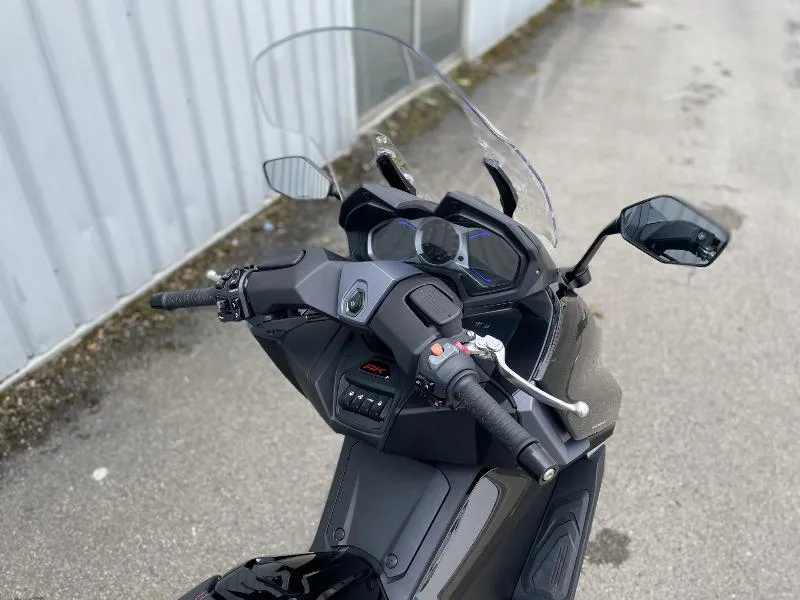 AK 550