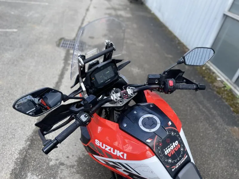 DL VSTROM 1050