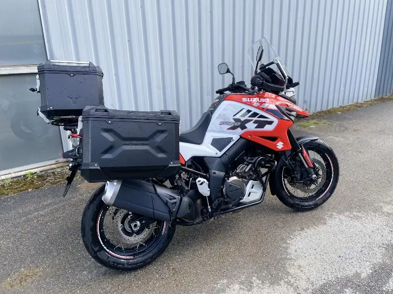 DL VSTROM 1050