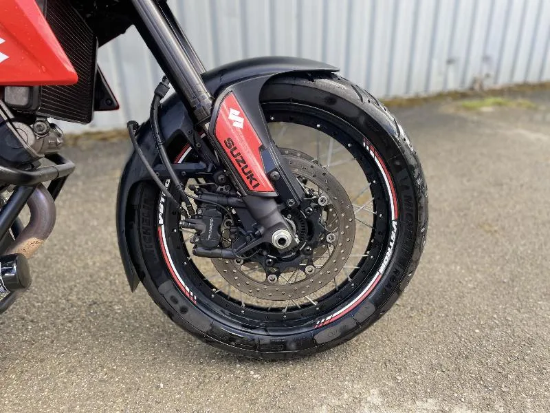 DL VSTROM 1050