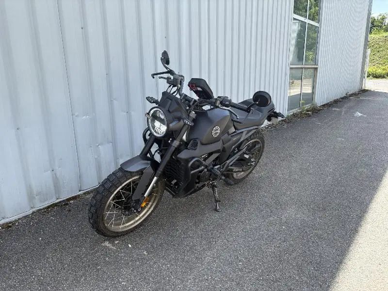 125 SCRAMBLER X