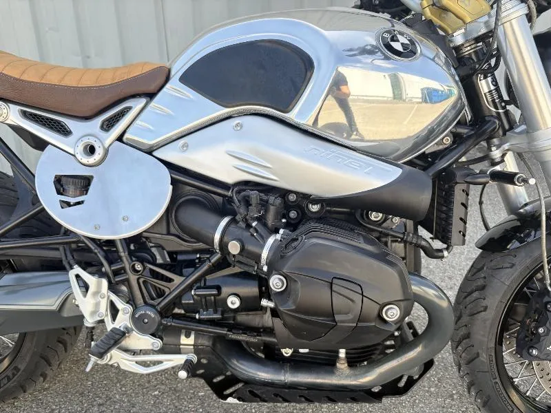 R 12 NineT