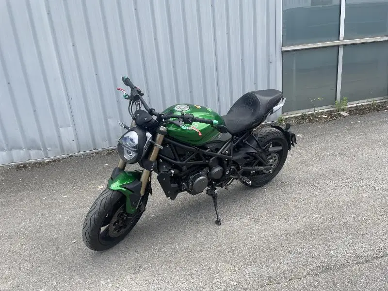 752s