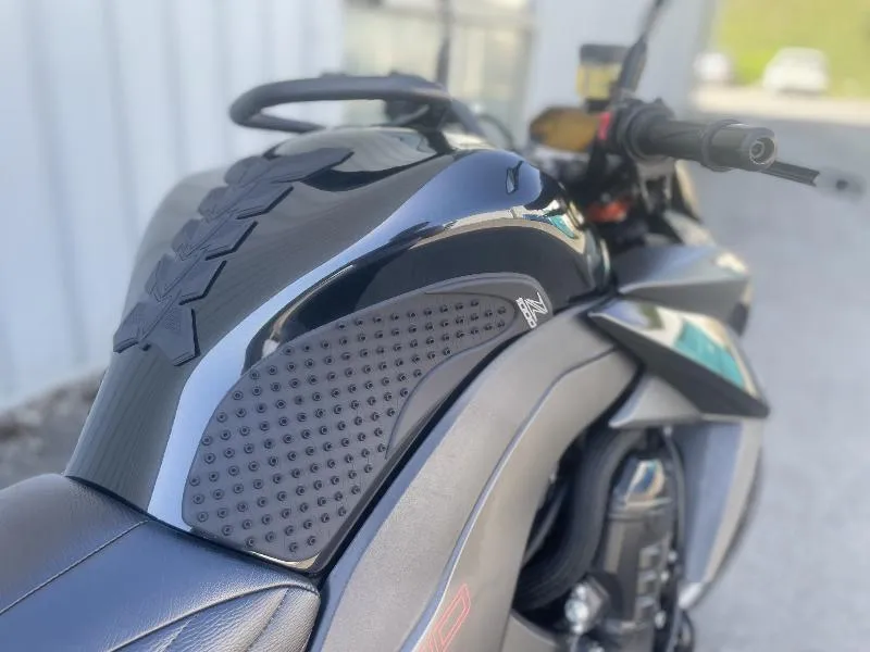Z 1000