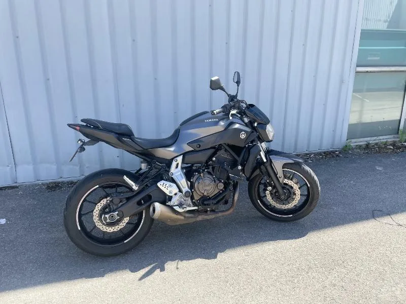 MT07