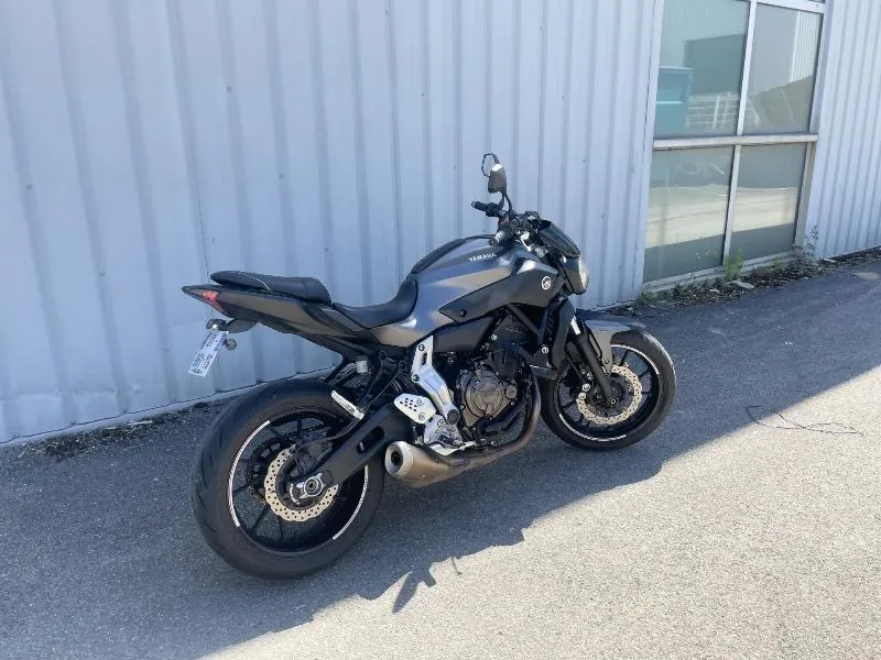 MT07