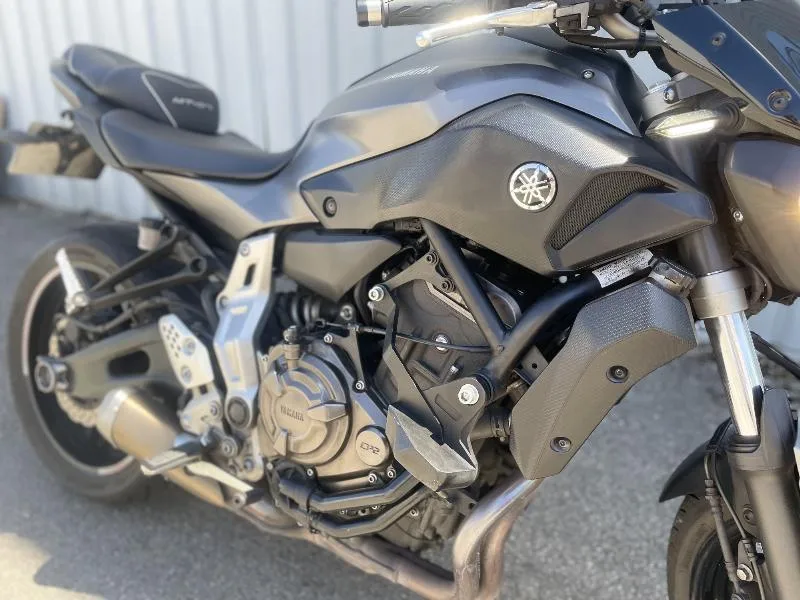 MT07