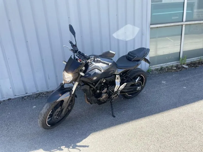 MT07