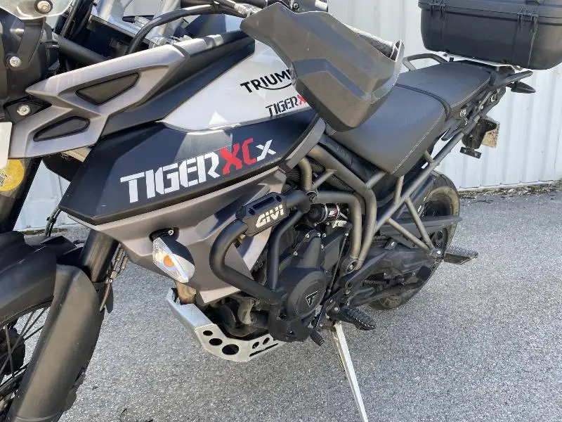 TIGER 800 XCX