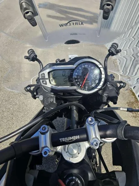 TIGER 800 XCX
