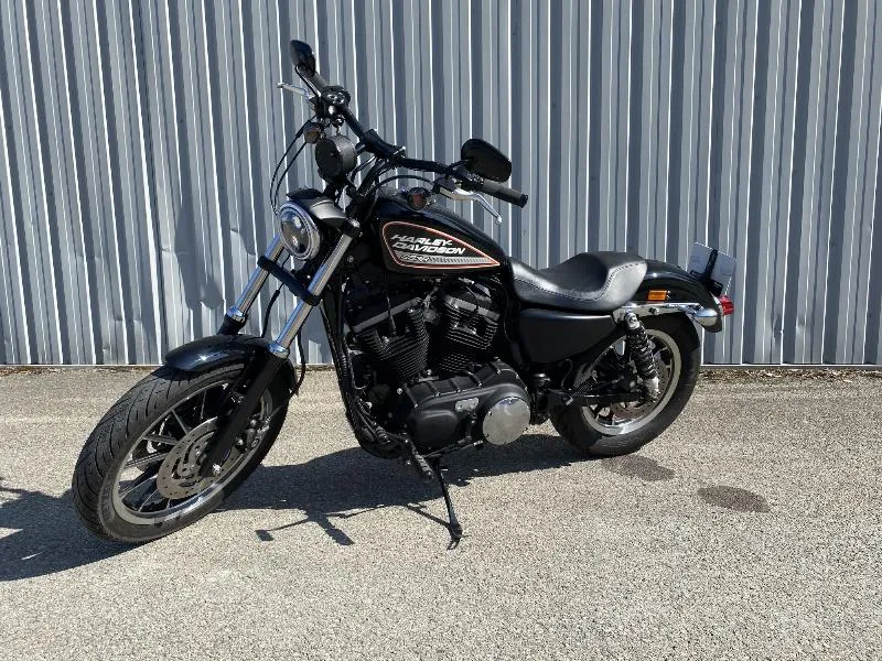 SPORTSTER 883