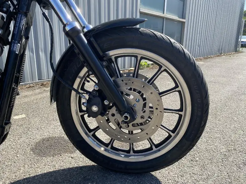SPORTSTER 883