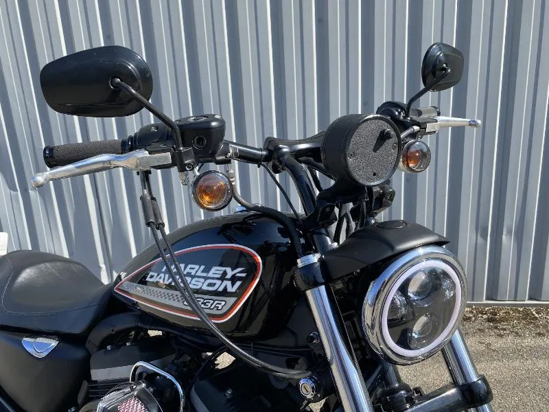 SPORTSTER 883