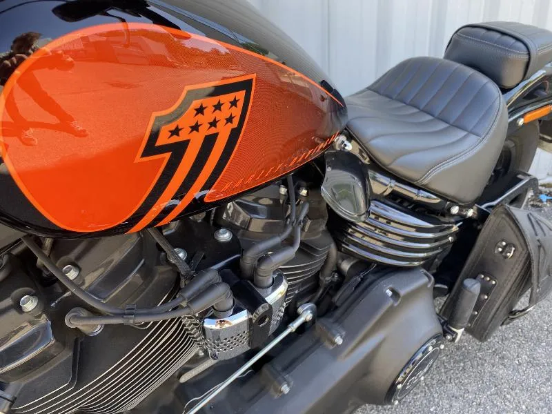 SOFTAIL STREET BOB 1745