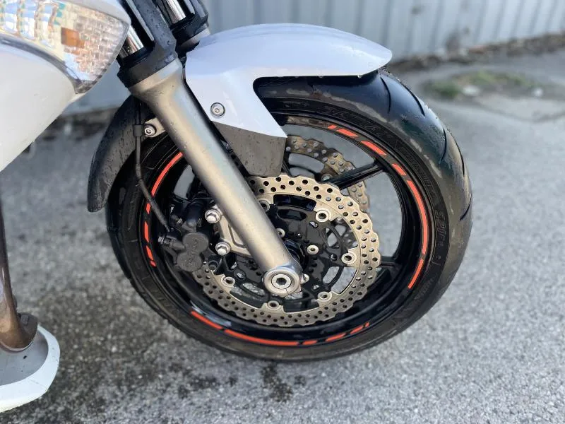 ER6