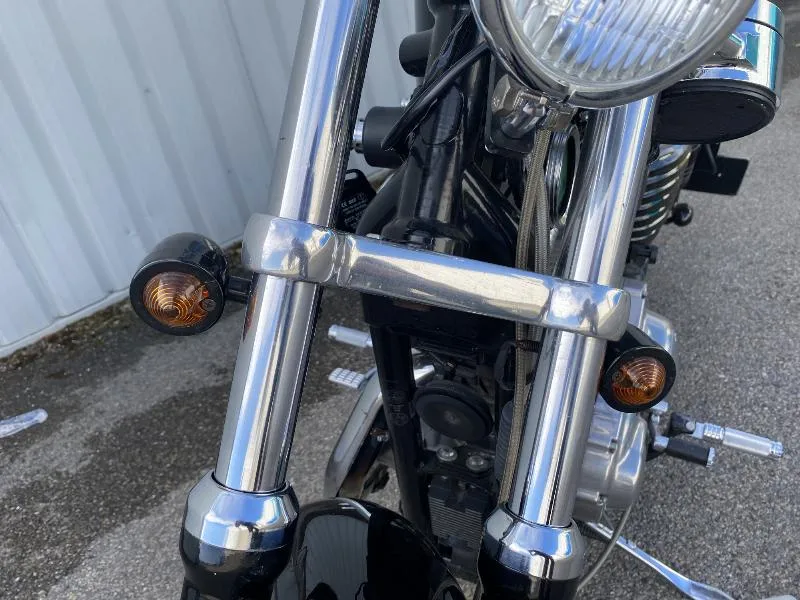 SPORTSTER 883