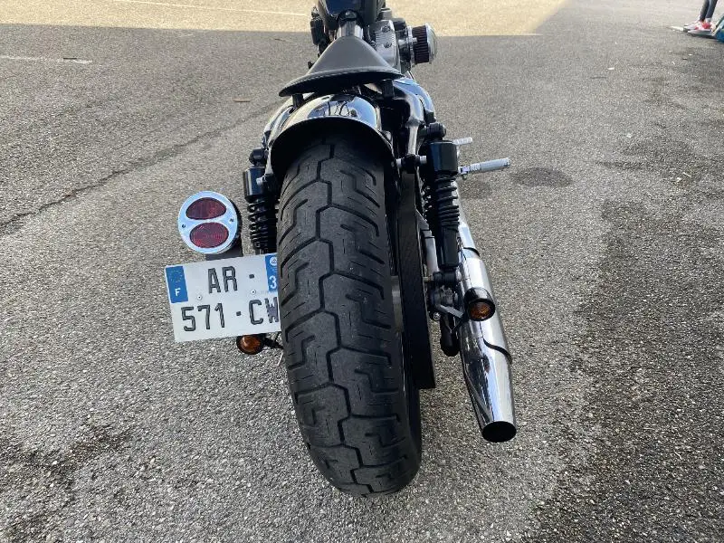 SPORTSTER 883