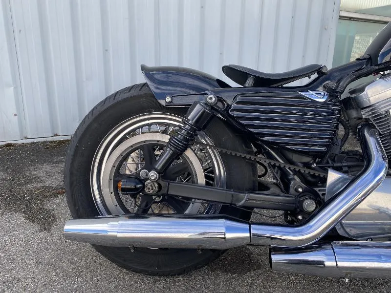 SPORTSTER 883