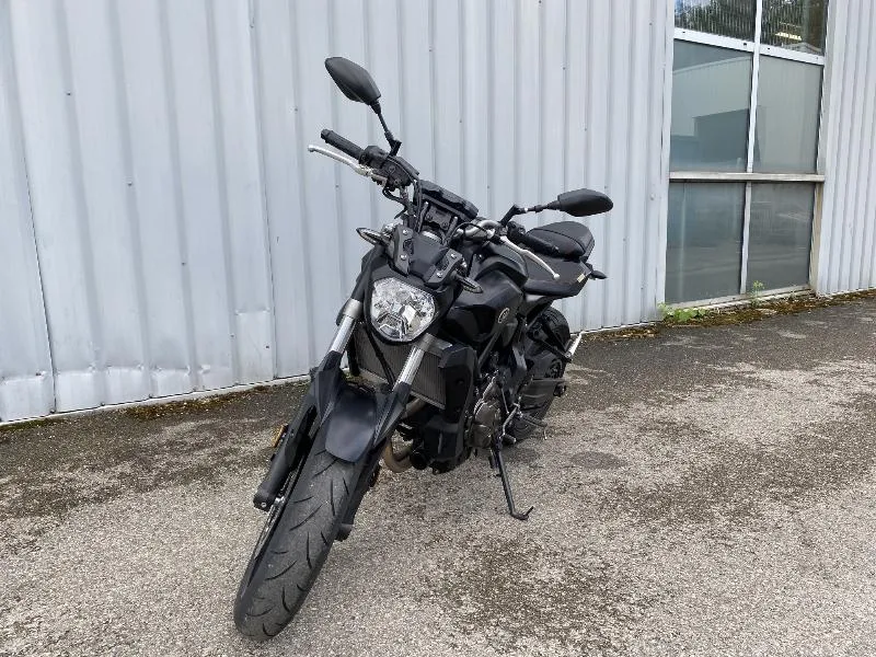 MT07