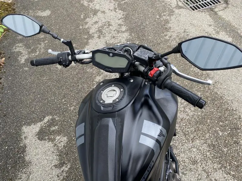 MT07
