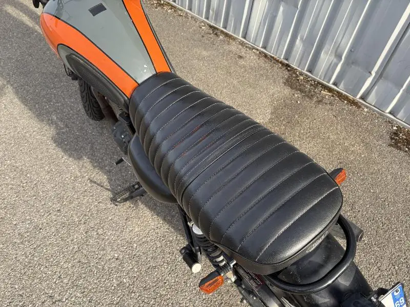 SCRAMBLER 400