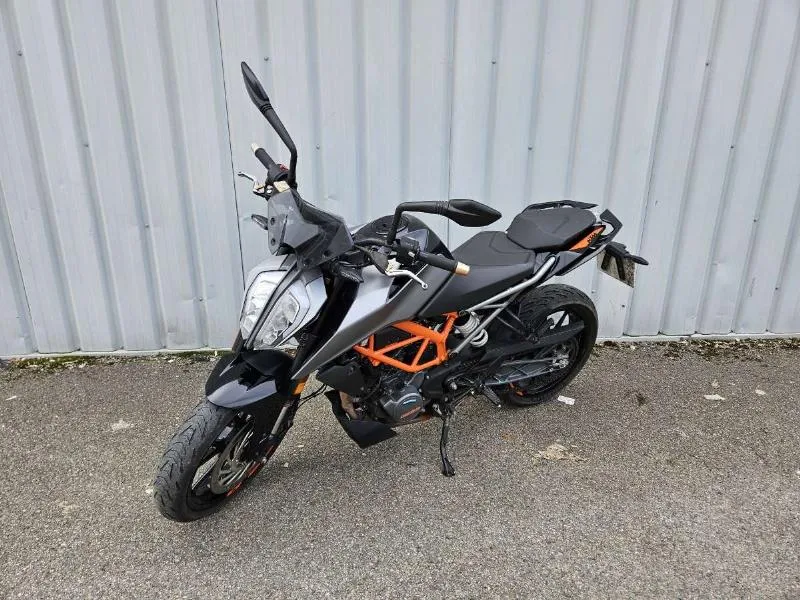 125 DUKE ABS