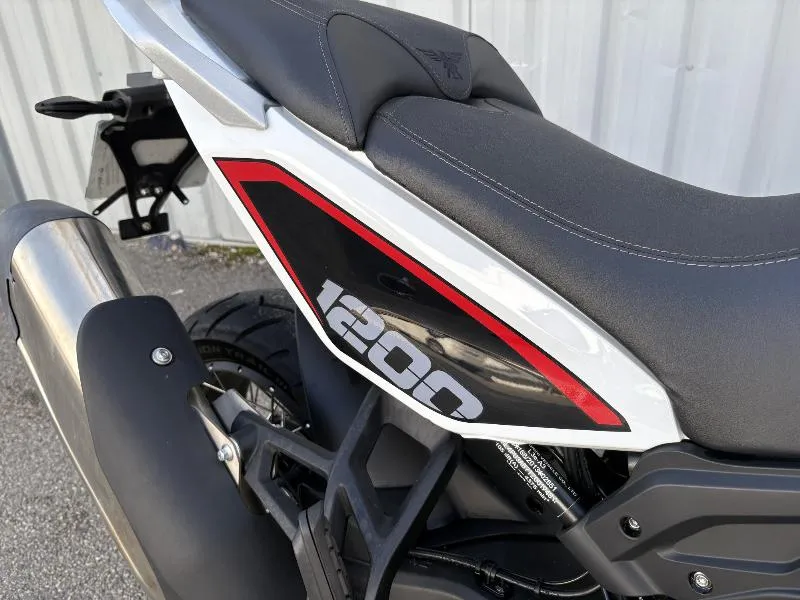 XCAPE 1200 V2