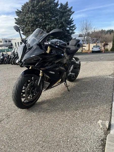 SRK 800 RR