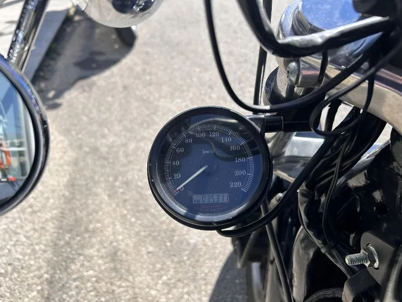 SPORTSTER 883 R