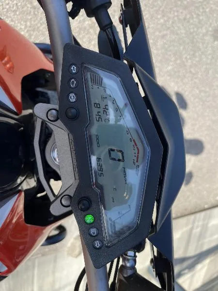 125 HYPER TRAIL