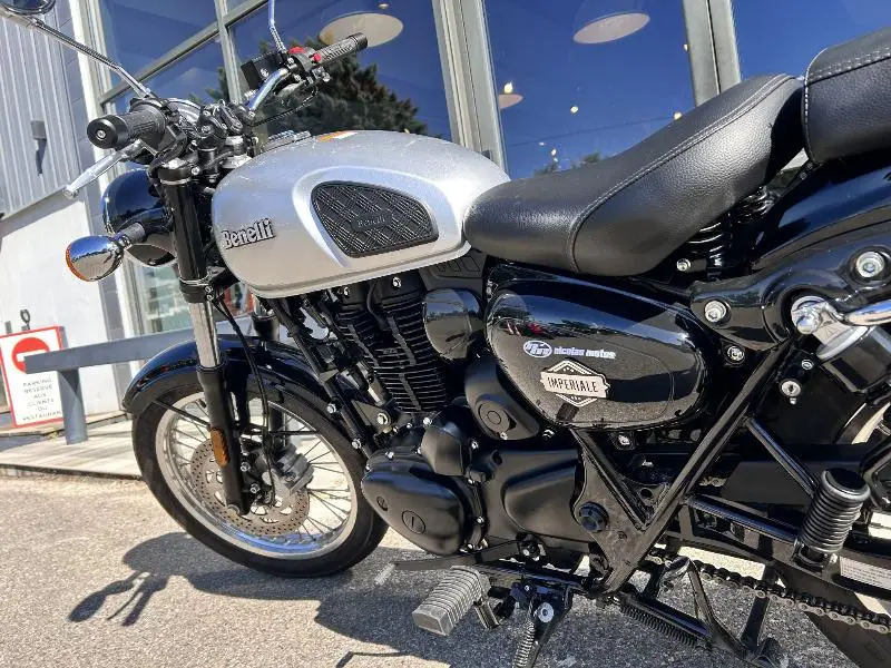 IMPERIAL 400